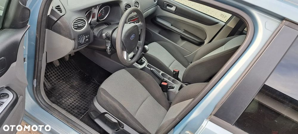 Ford Focus - 7