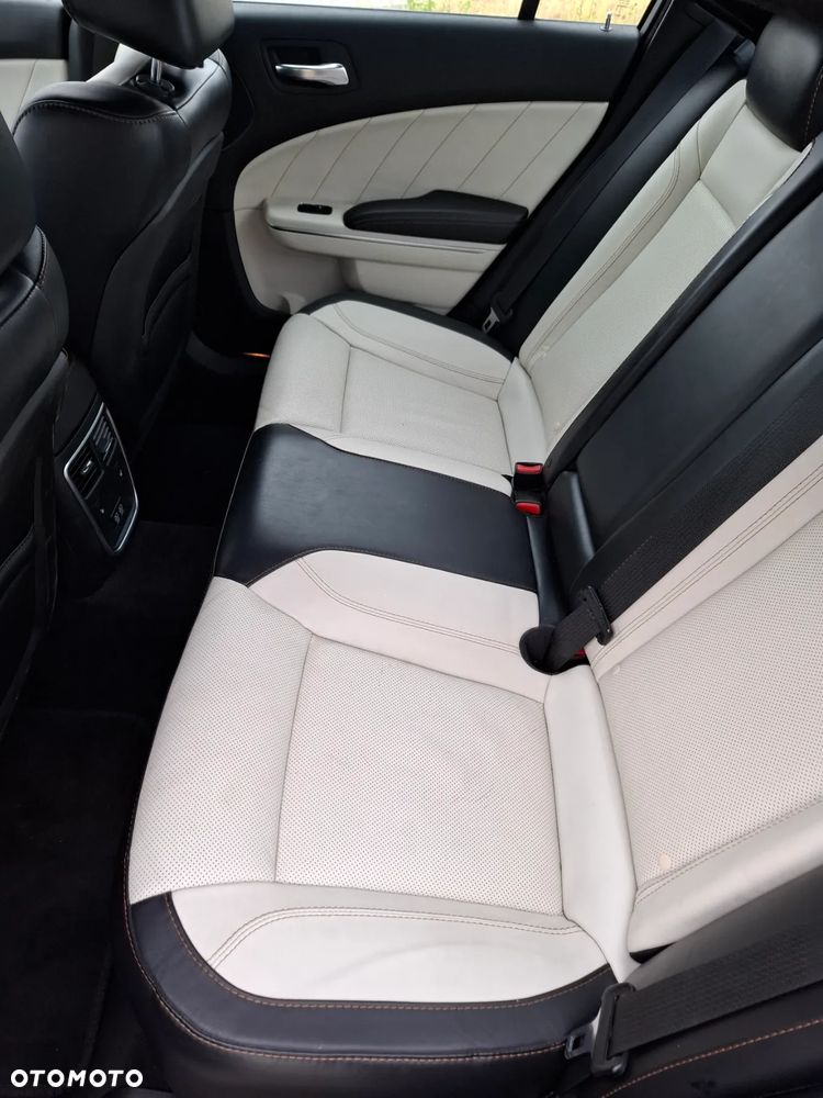 Dodge Charger 3.6 GT - 19