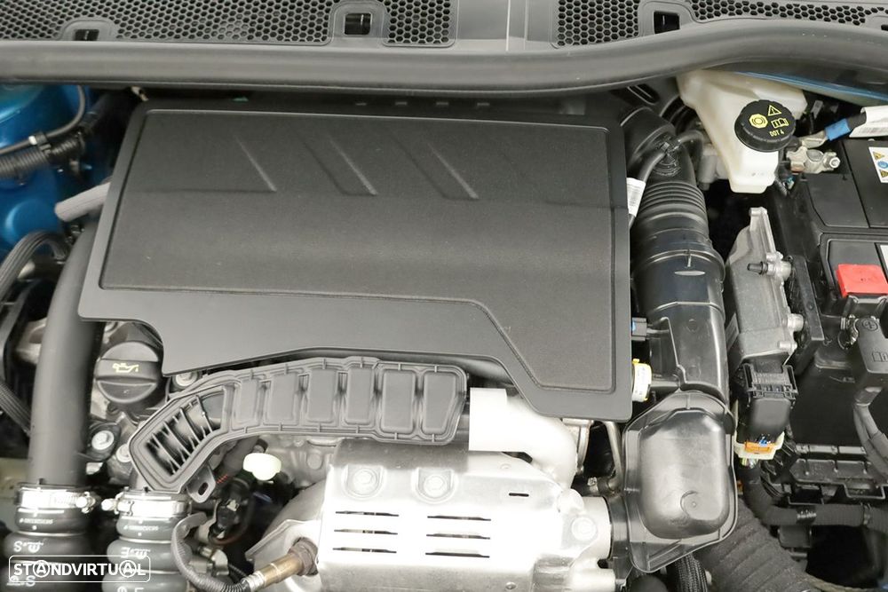 Peugeot 2008 1.2 PureTech Allure - 24