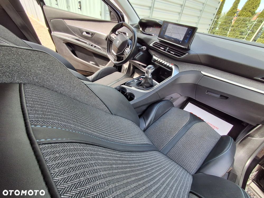 Peugeot 5008 - 15