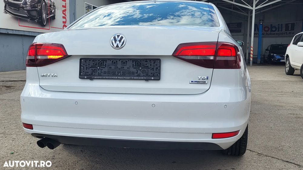 Volkswagen Jetta 2.0 TDI Comfortline - 5