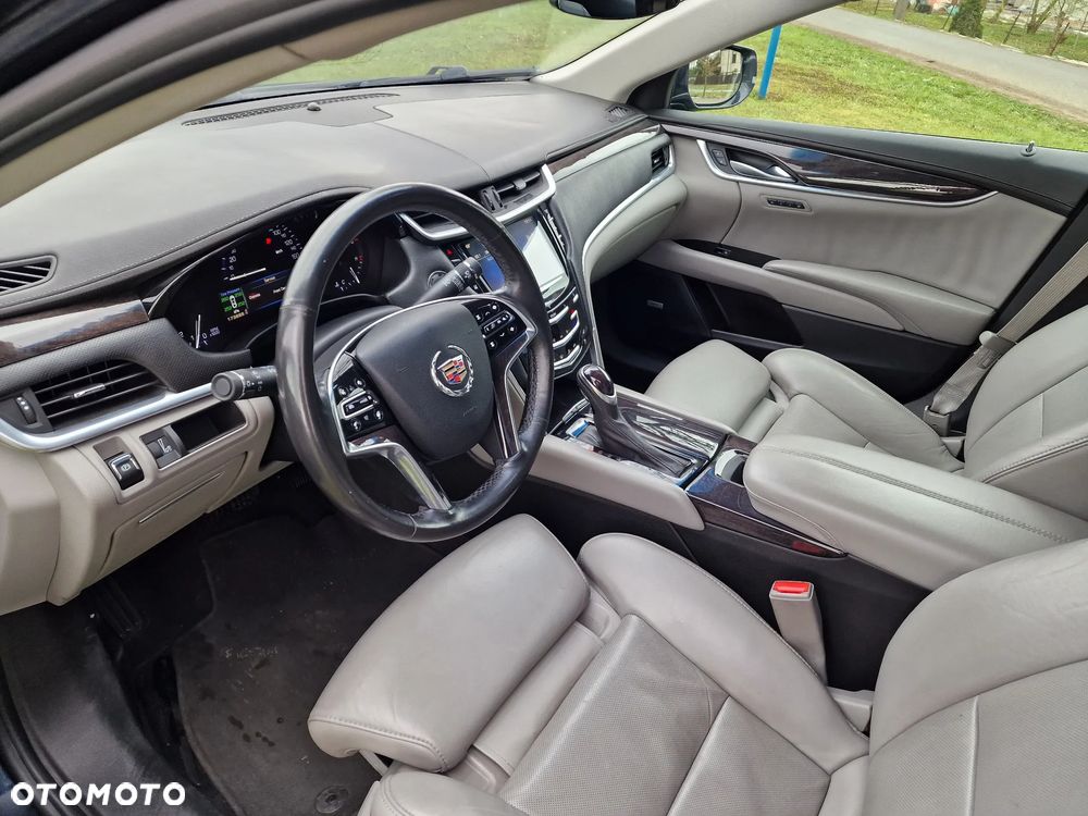 Cadillac XTS - 13