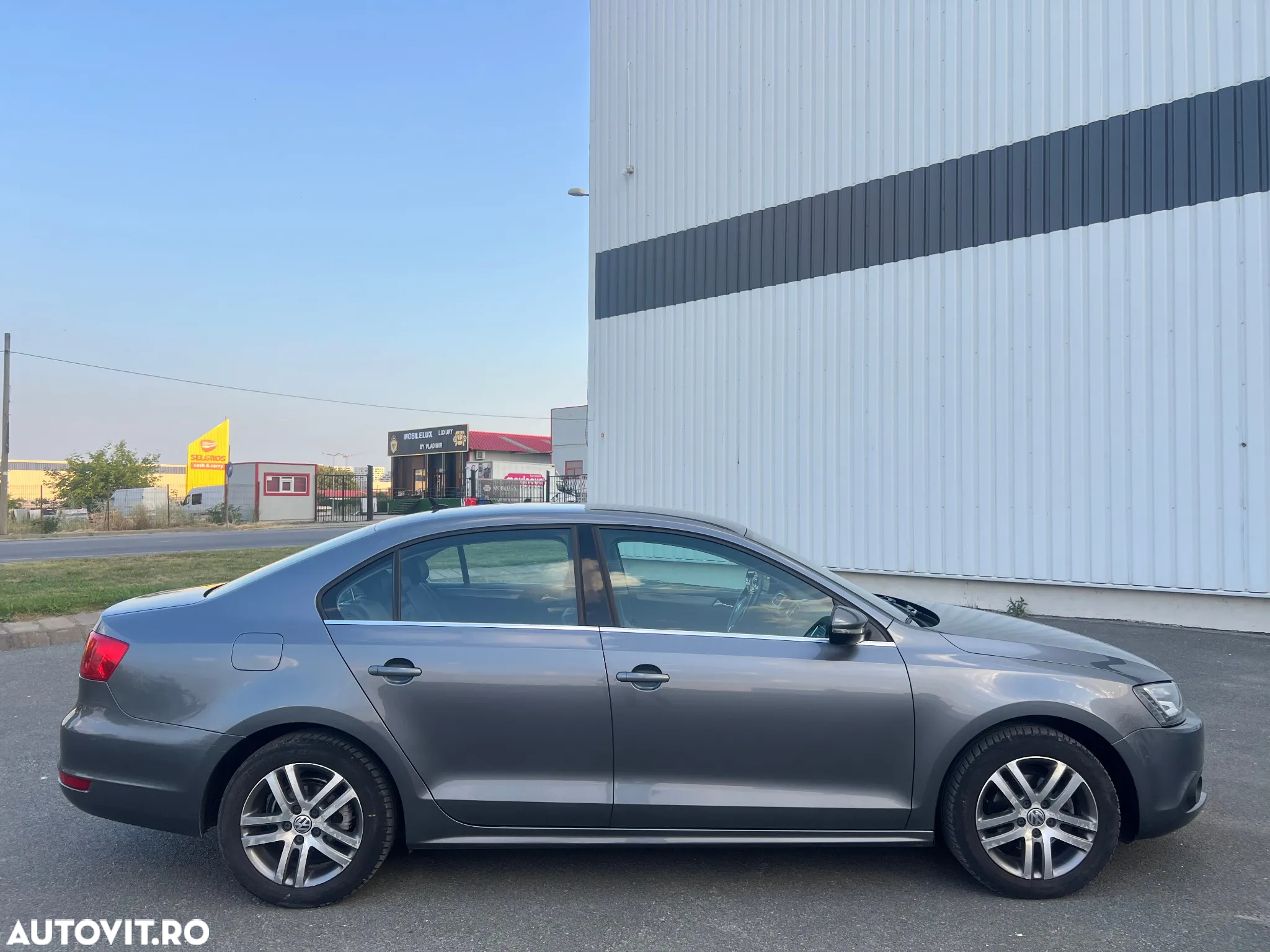 Volkswagen Jetta 1.6 TDI CR DPF Highline - 10