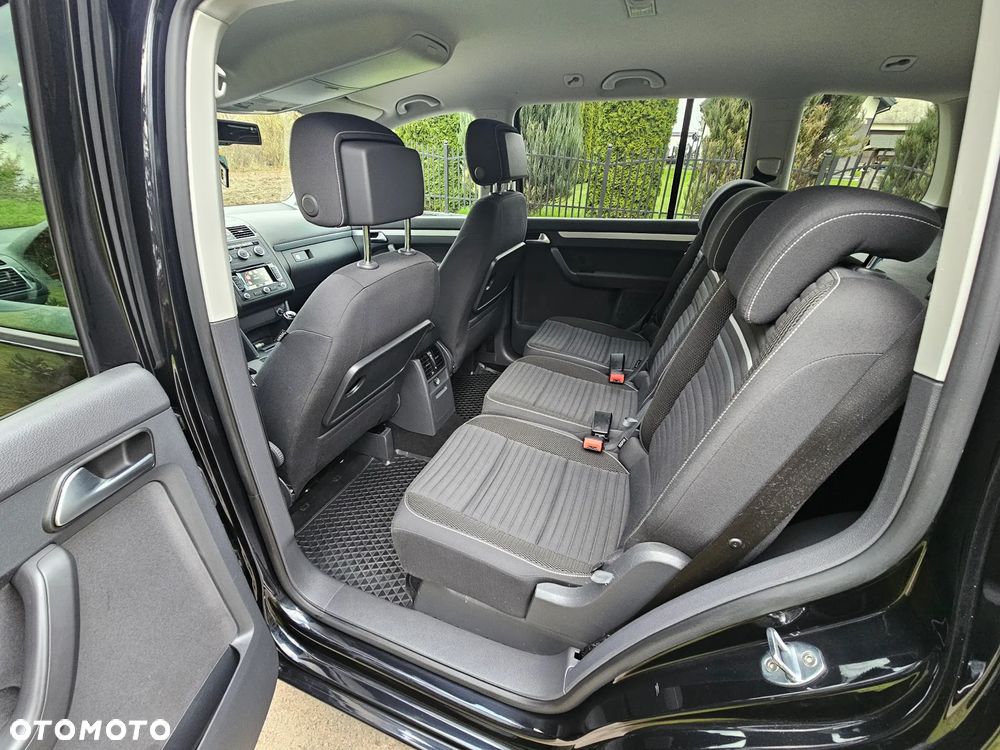 Volkswagen Touran 2.0 TDI DPF Highline - 13