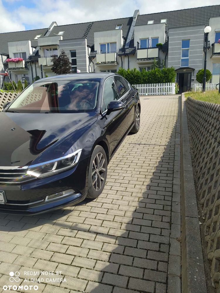 Volkswagen Passat - 4