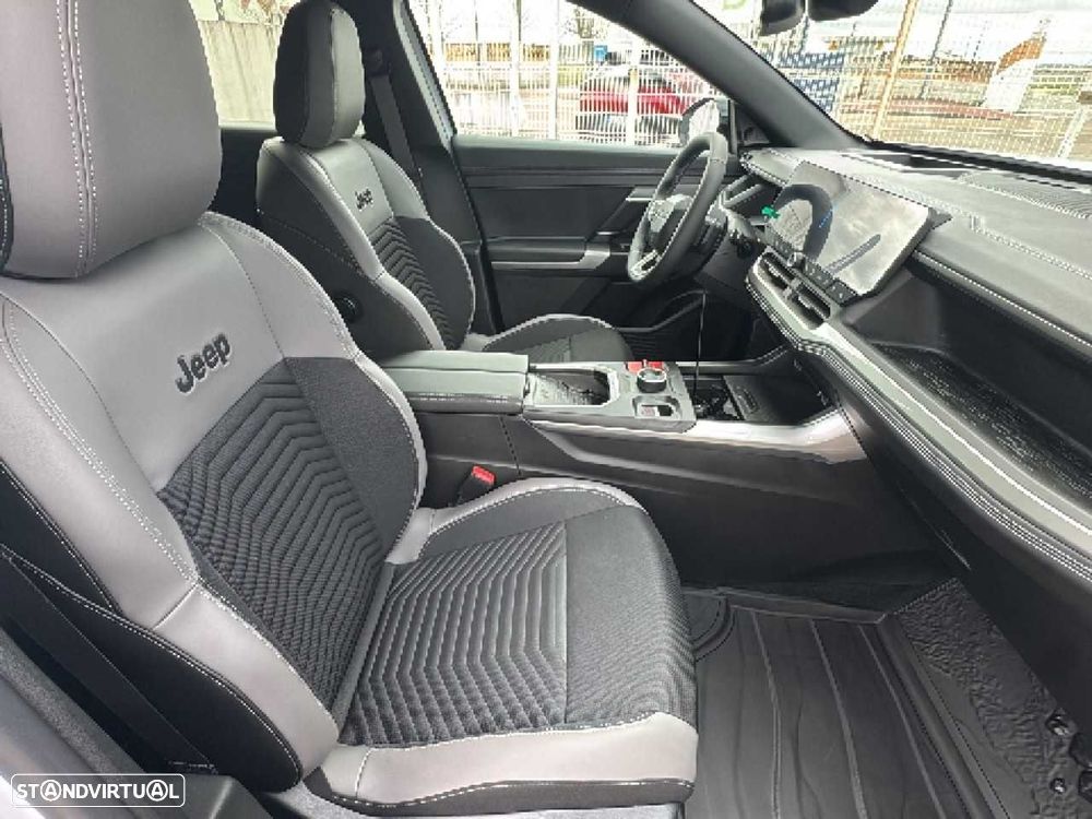 Jeep Compass - 14