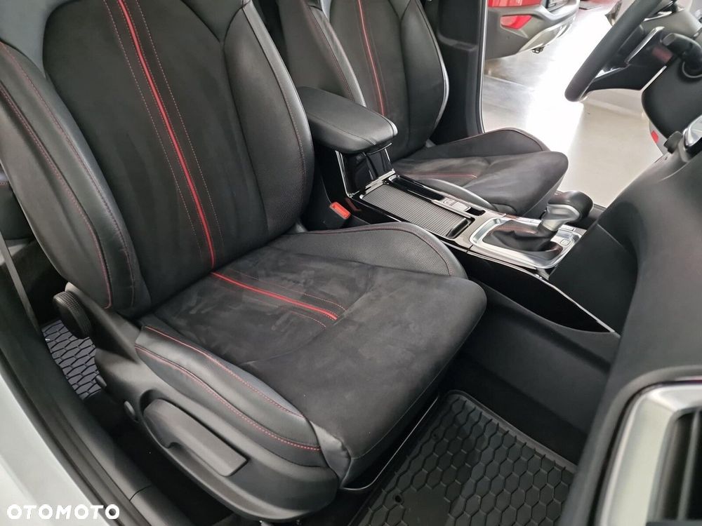 Kia ProCeed 1.6 T-GDI GT DCT - 30