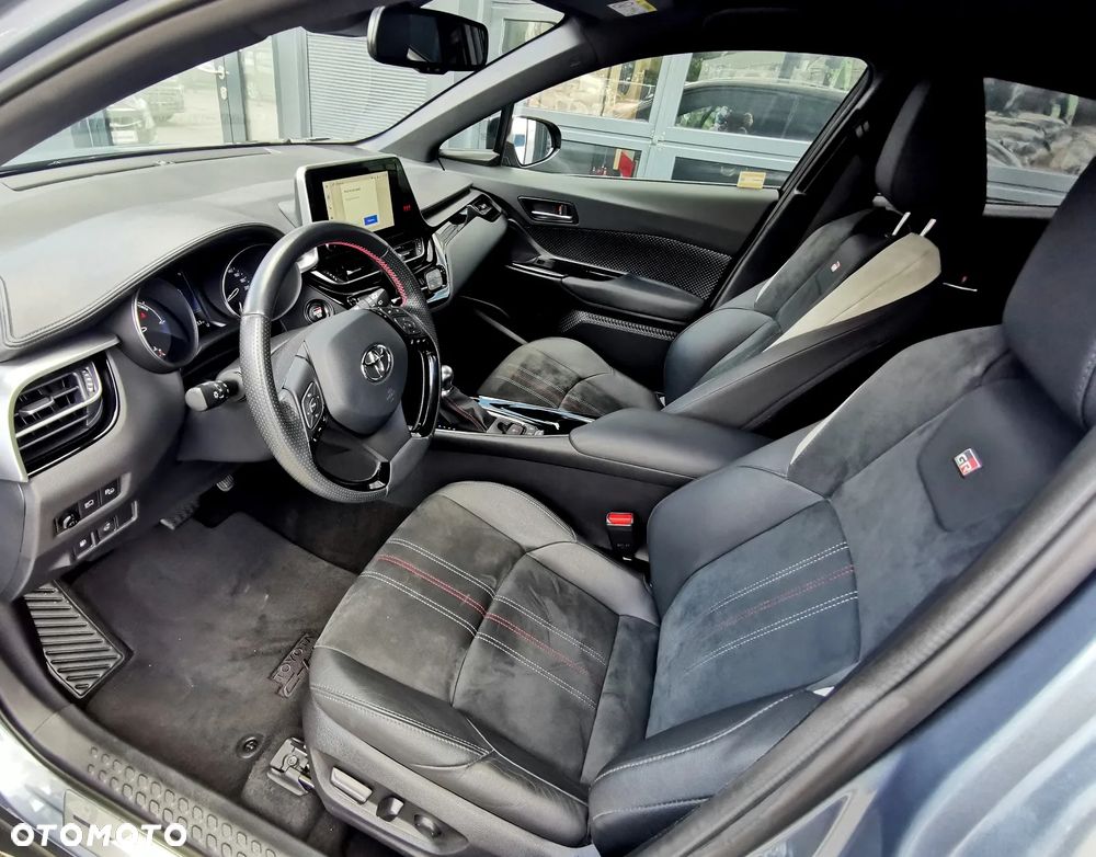 Toyota C-HR - 8