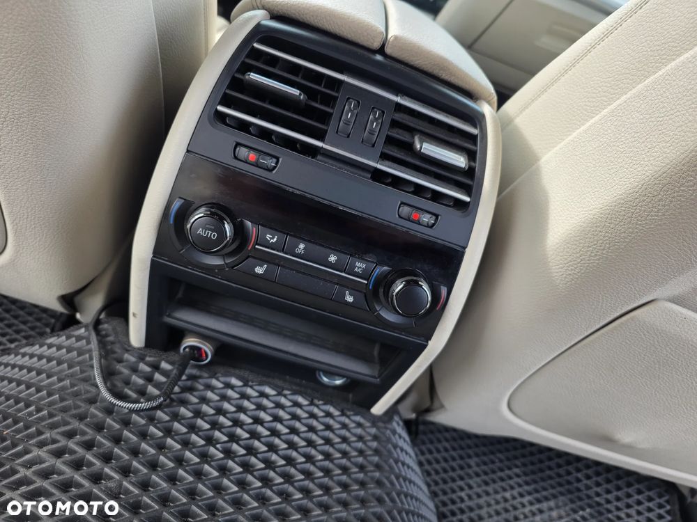 BMW Seria 7 730d xDrive - 16