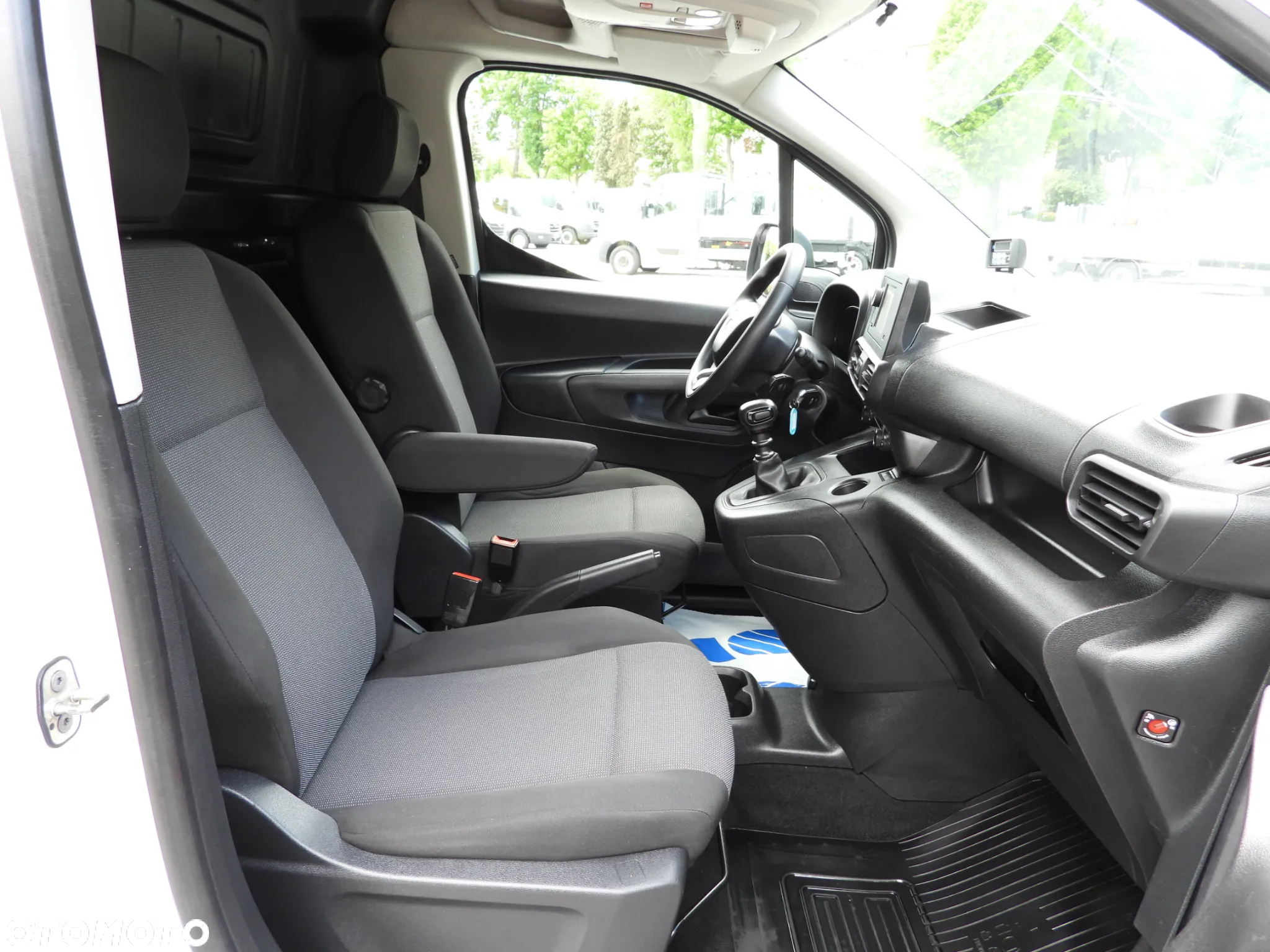 Toyota PROACE CITY  FURGON CHŁODNIA -15*C ZASILANIE 230V TEMPOMAT KLIMATYZACJA 100KM [ 975800 ] - 38
