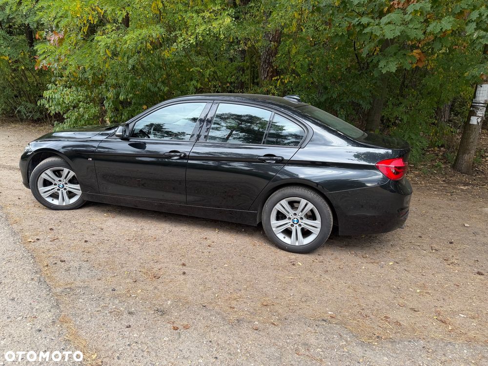 BMW Seria 3 318i - 8