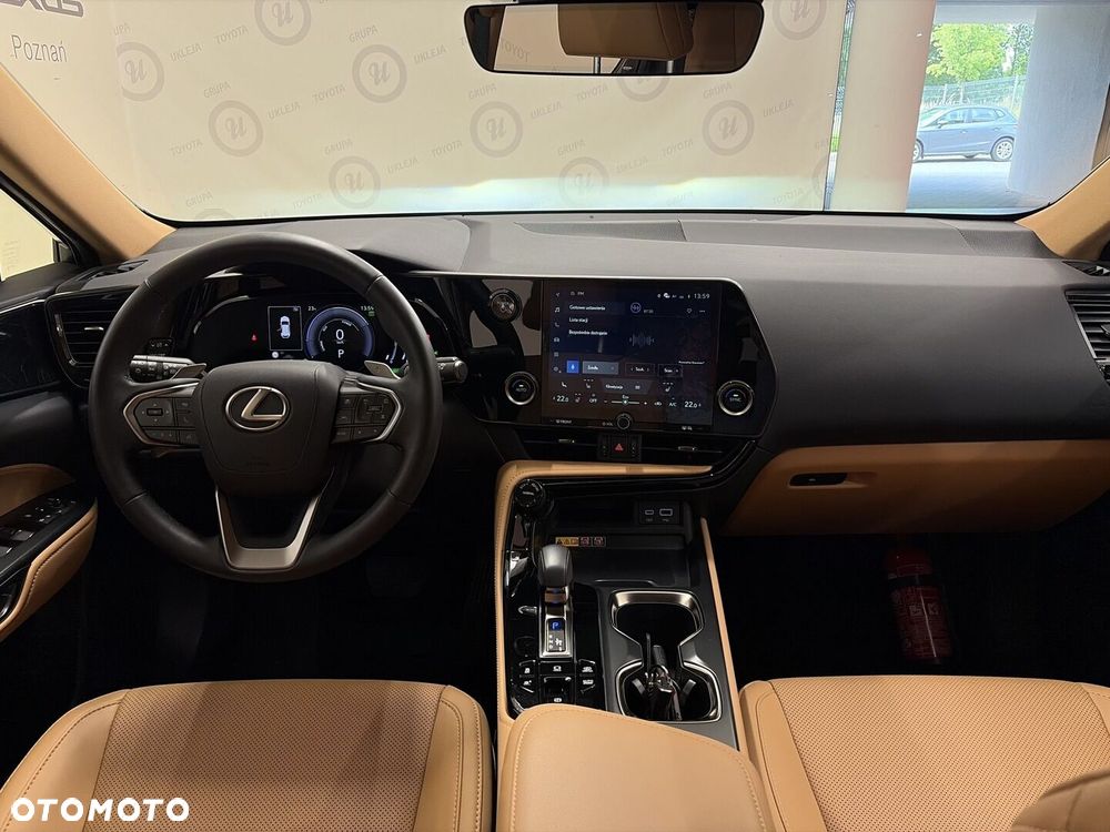 Lexus NX - 4