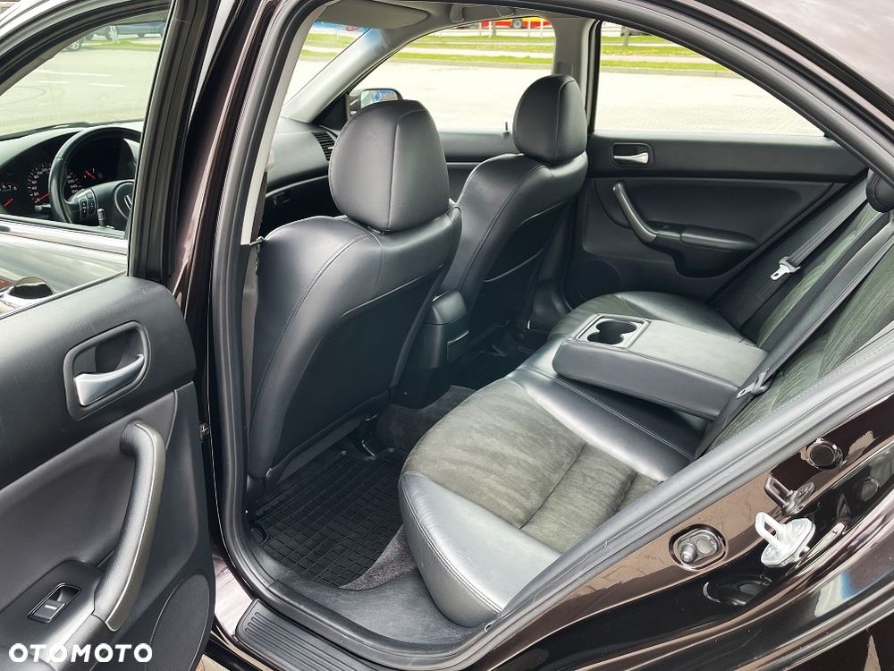 Honda Accord 2.0 i Sport - 18