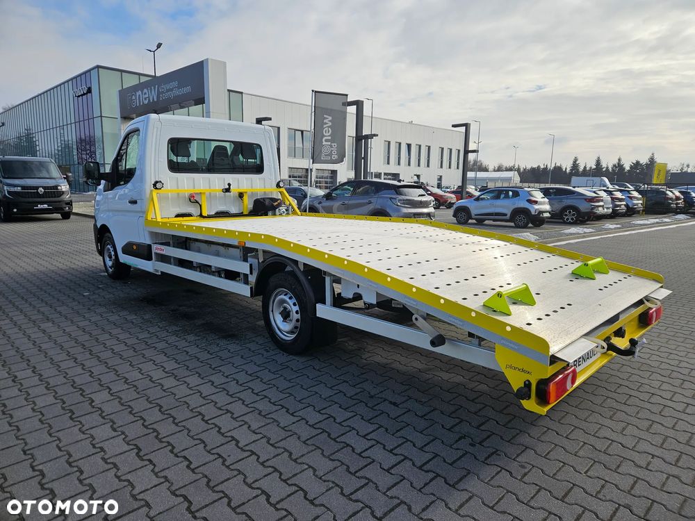 Renault nowy Master laweta/najazd 170 KM - 7
