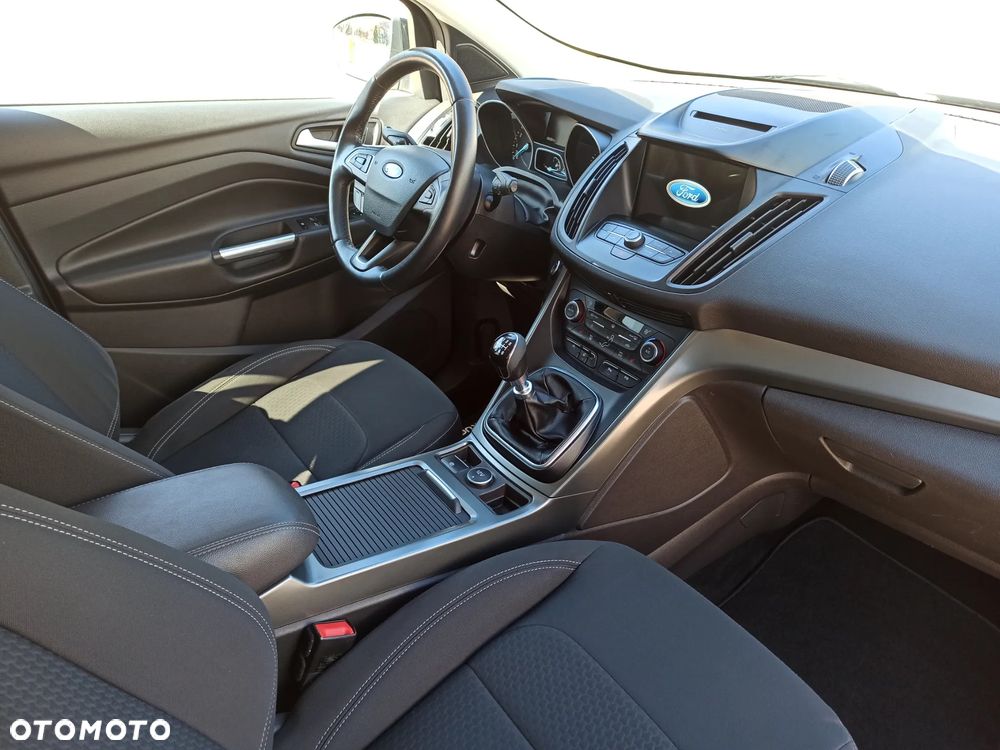 Ford Kuga - 20