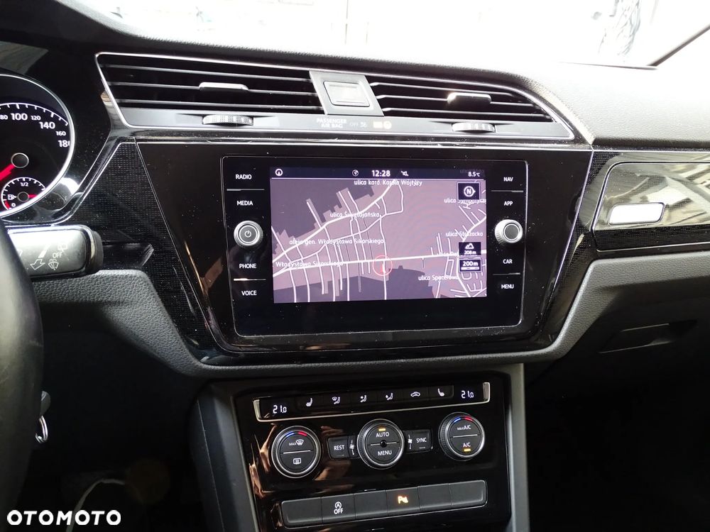 Volkswagen Touran 1.4 TSI BMT Comfortline DSG - 18