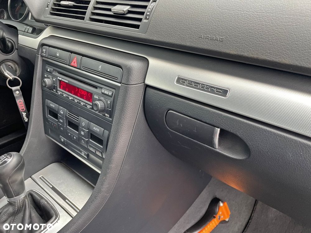 Audi A4 ver-1-8-t-quattro - 27