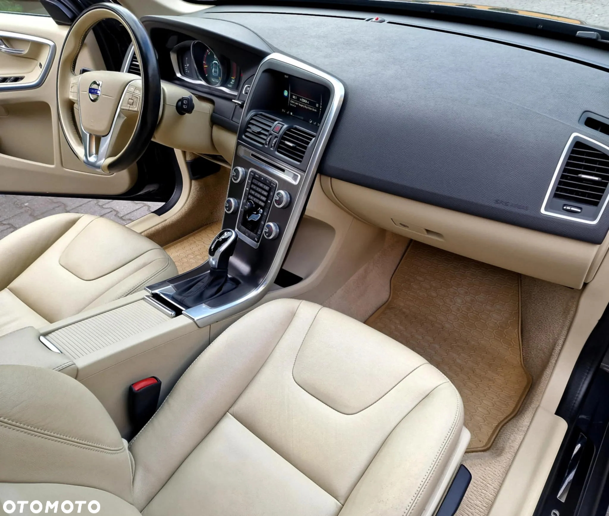 Volvo XC 60 D4 AWD Summum - 24