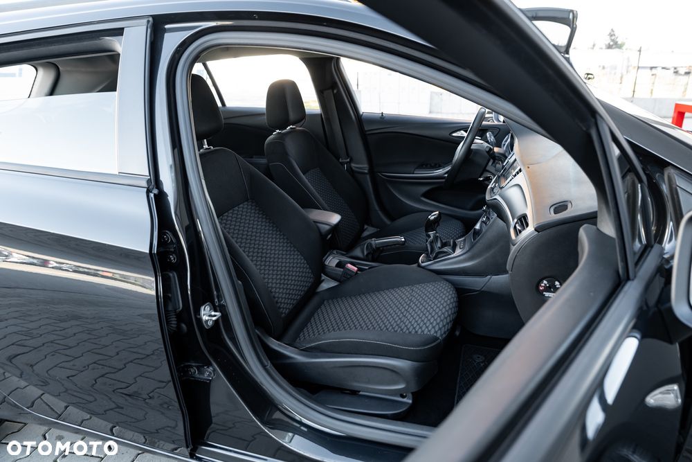 Opel Astra 1.4 Turbo Dynamic - 21