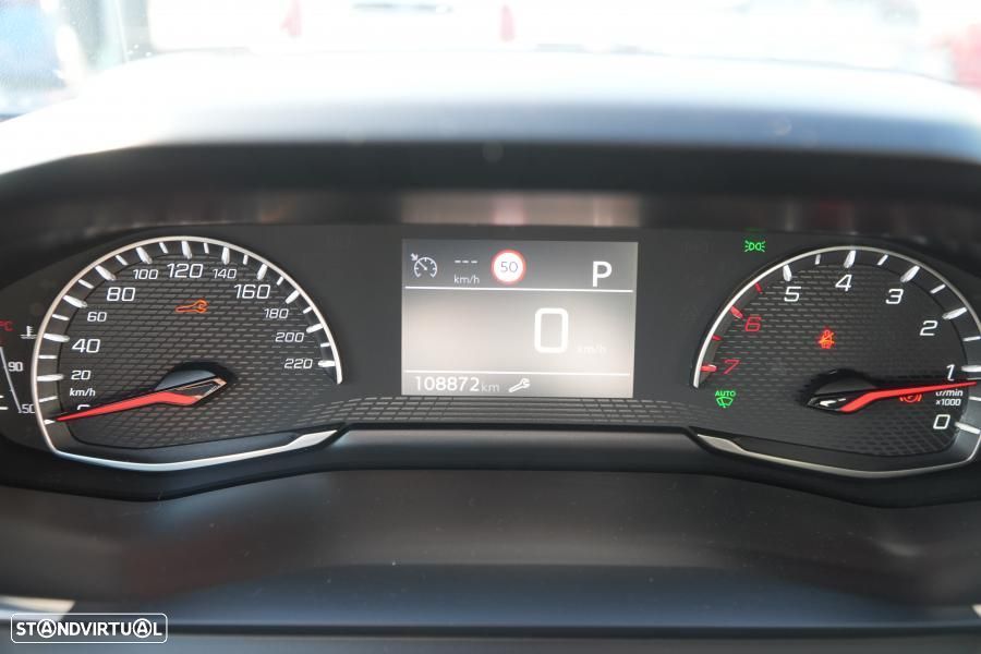 Peugeot 2008 1.2 PureTech Active Pack EAT8 - 8