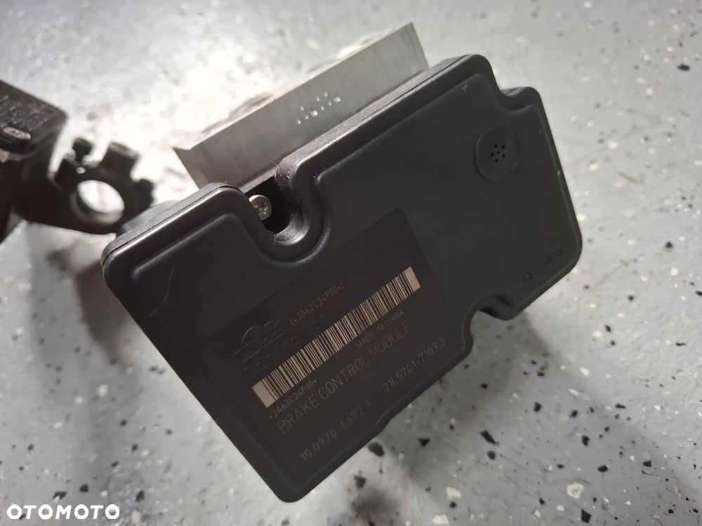 Piaggio X10 125 350 500 pompa hamulcowa - 5