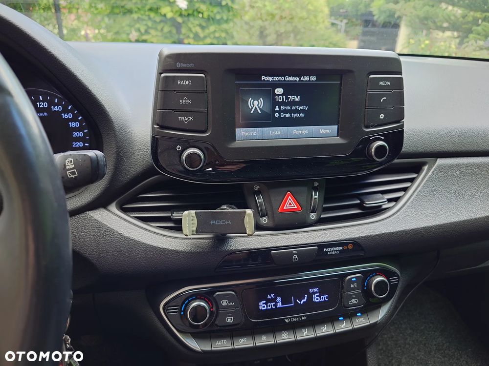 Hyundai i30 1.4 Premiere Comfort - 9