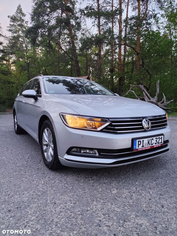 Volkswagen Passat 2.0 TDI (BlueMotion Technology) DSG Comfortline - 26
