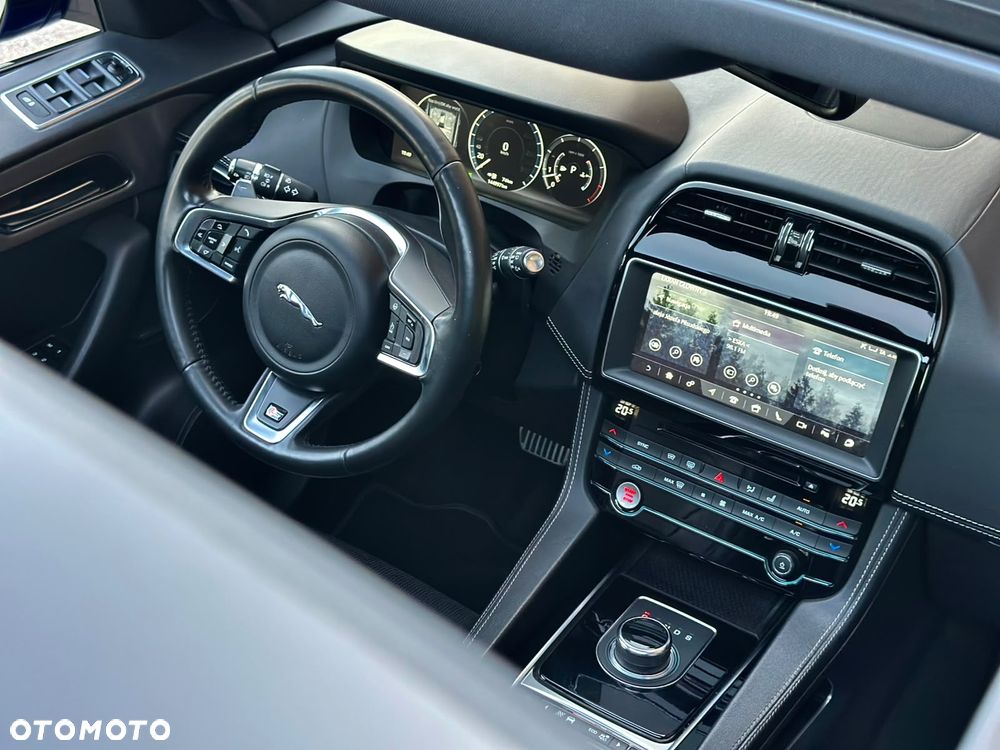 Jaguar F-Pace 3.0 V6 AWD S - 25