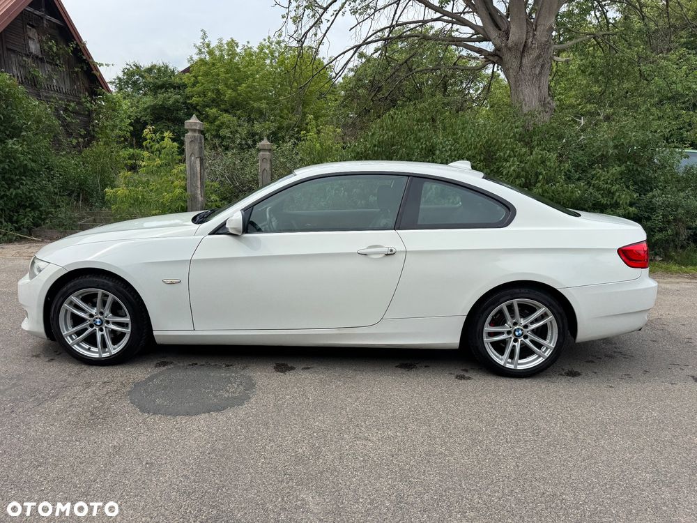BMW Seria 3 320i M Sport Edition - 6