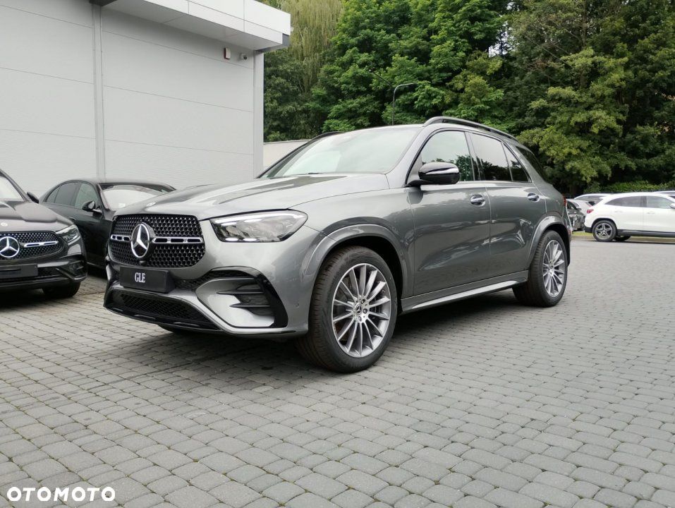 Mercedes-Benz GLE - 1