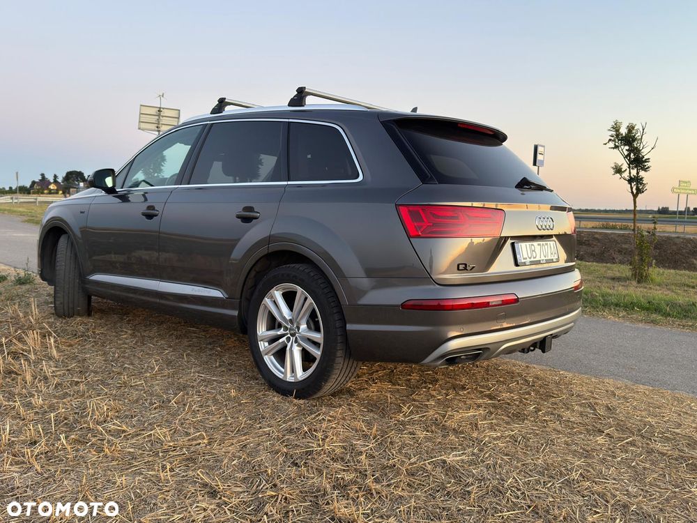 Audi Q7 - 6