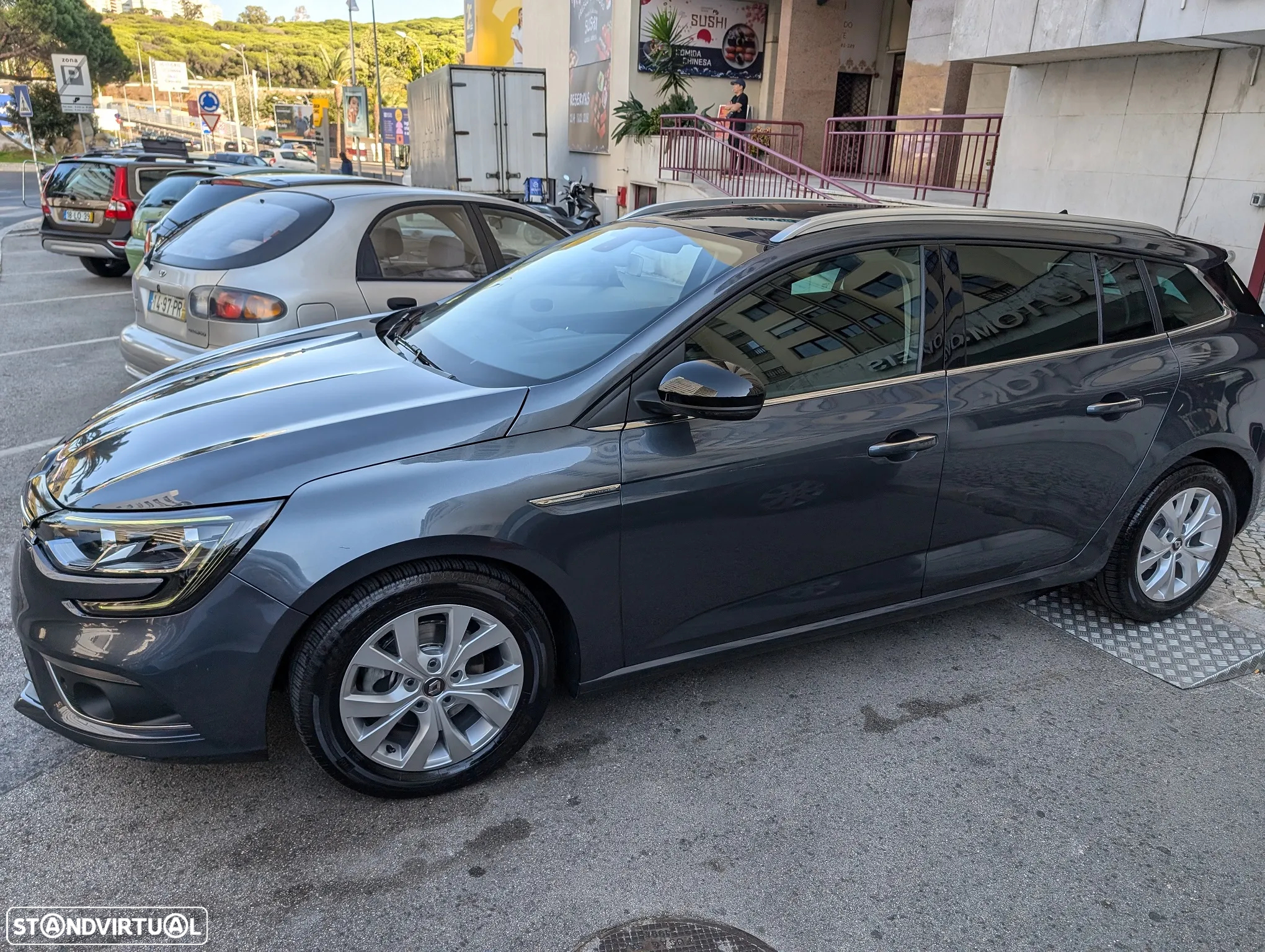 Renault Mégane Sport Tourer 1.5 dCi Limited - 6