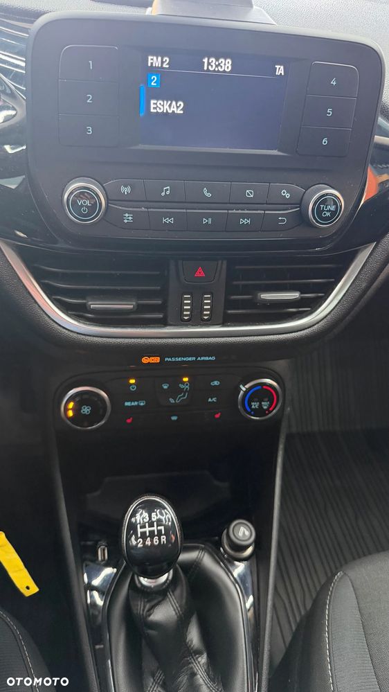 Ford Fiesta - 24