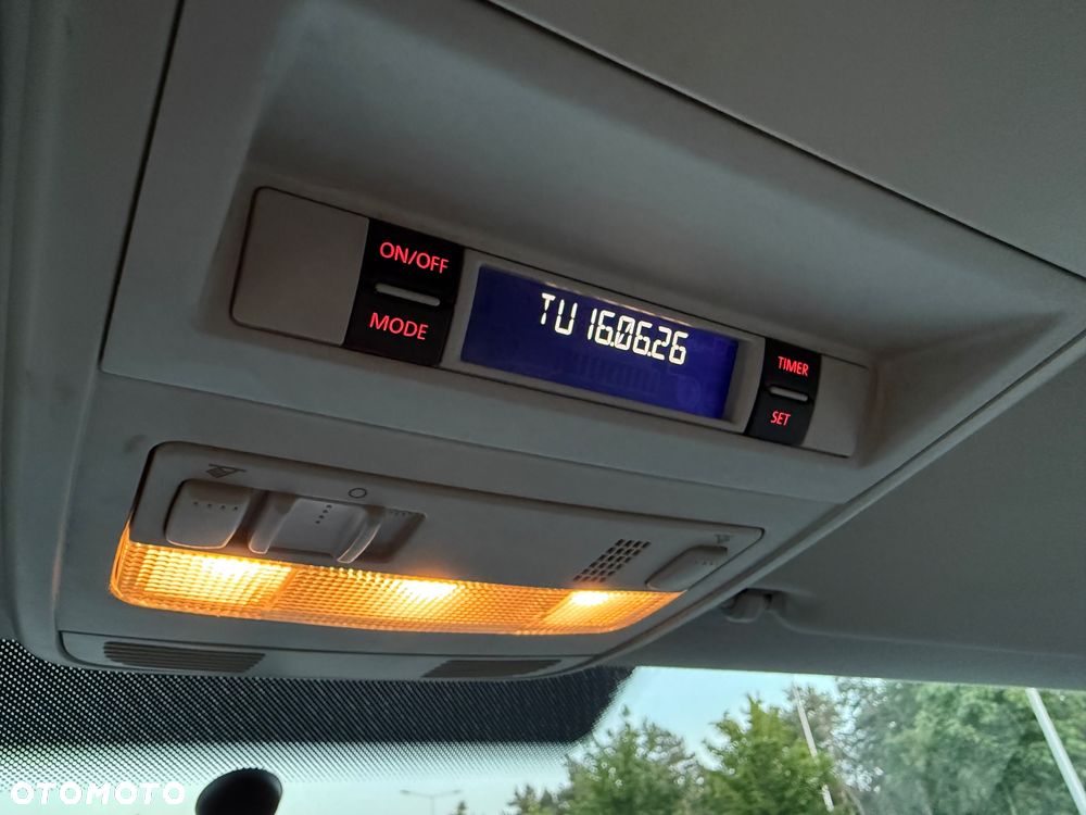 Volkswagen Transporter DSG BMT - 10