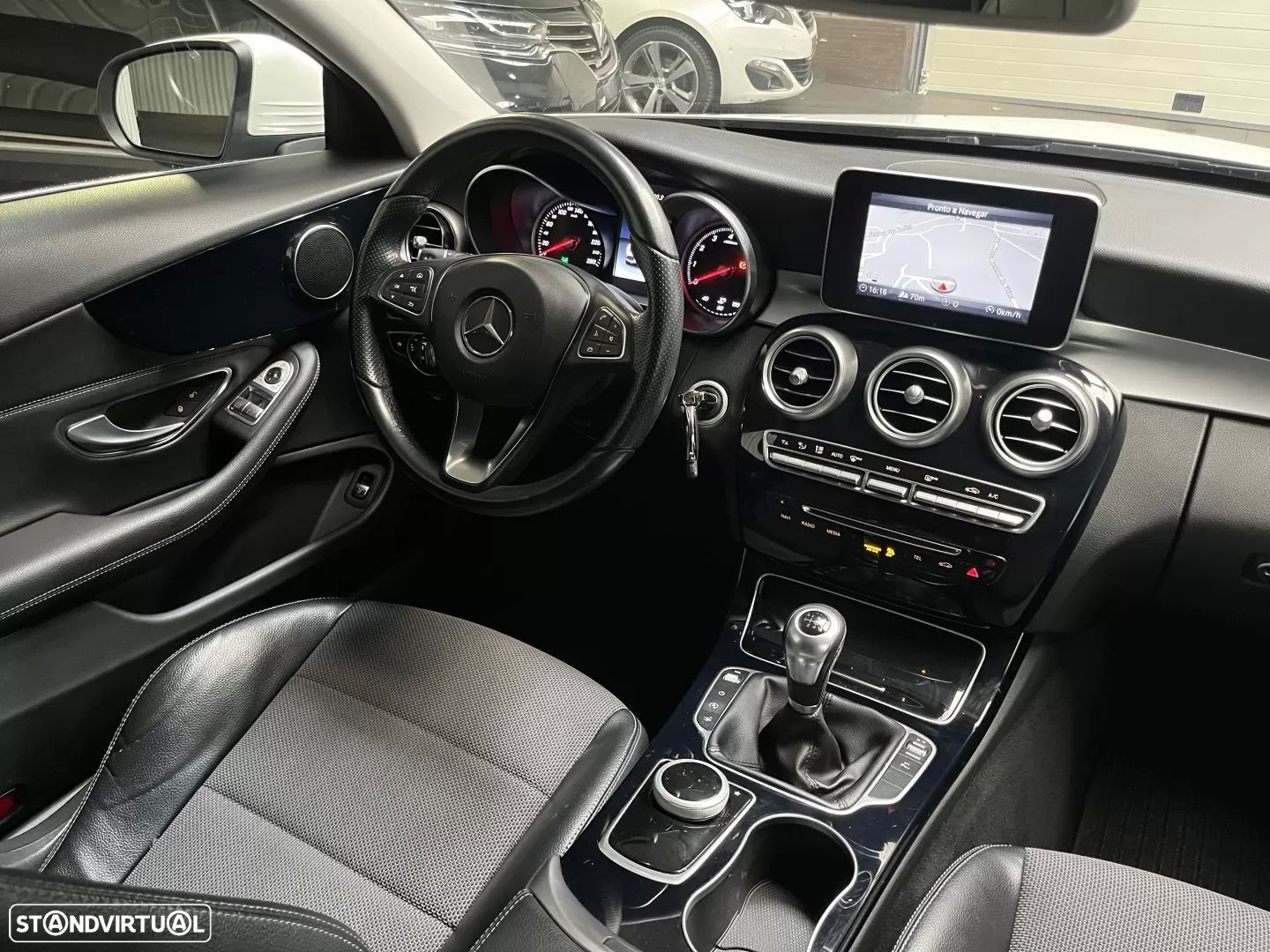 Mercedes-Benz C 180 Standard - 29