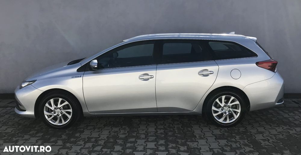 Toyota Auris 1.8 L VVT-i Sol+ - 10