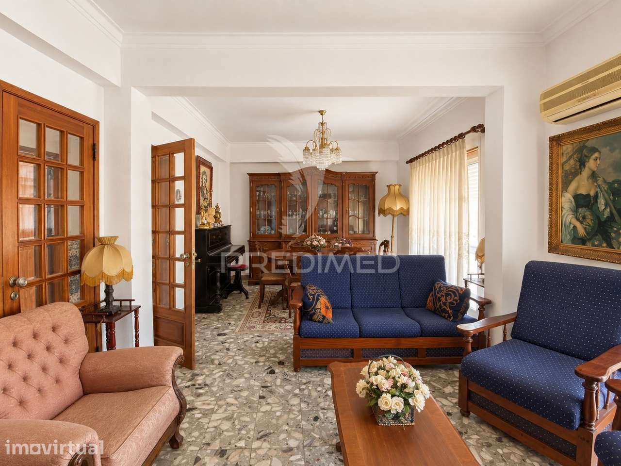 Apartamento T4 transformado em T2 | Montijo