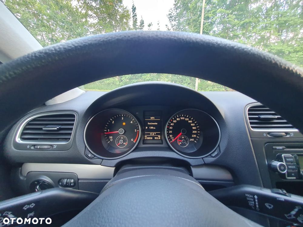 Volkswagen Golf 1.6 TDI DPF Comfortline - 12