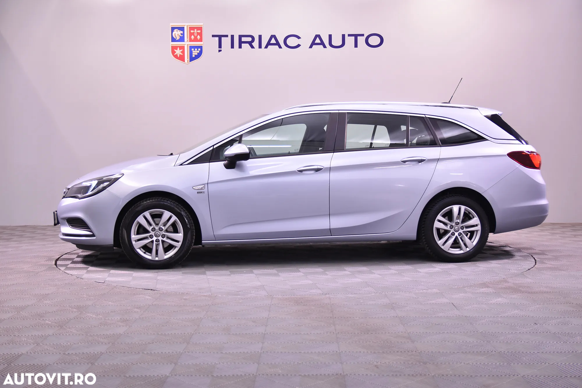 Opel Astra - 2