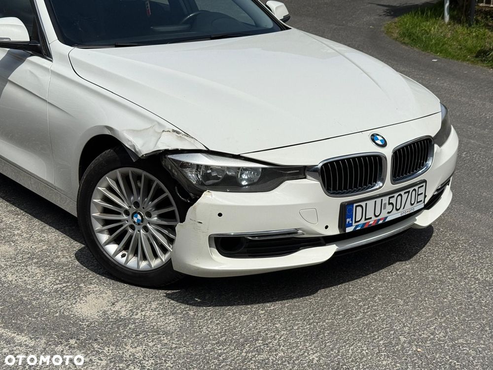 BMW Seria 3 320d Blue Performance Luxury Line - 23