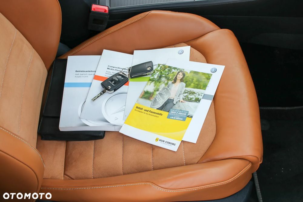 Volkswagen Golf 2.0 TDI BlueMotion Technology Highline - 39