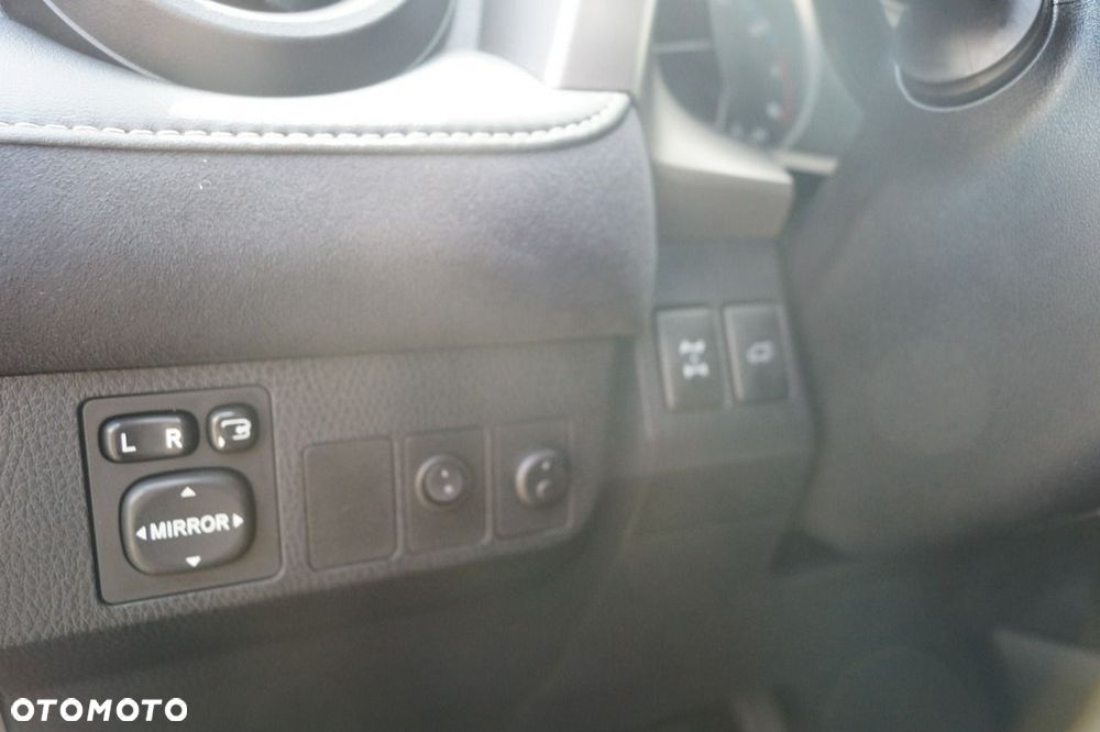 Toyota RAV4 - 14