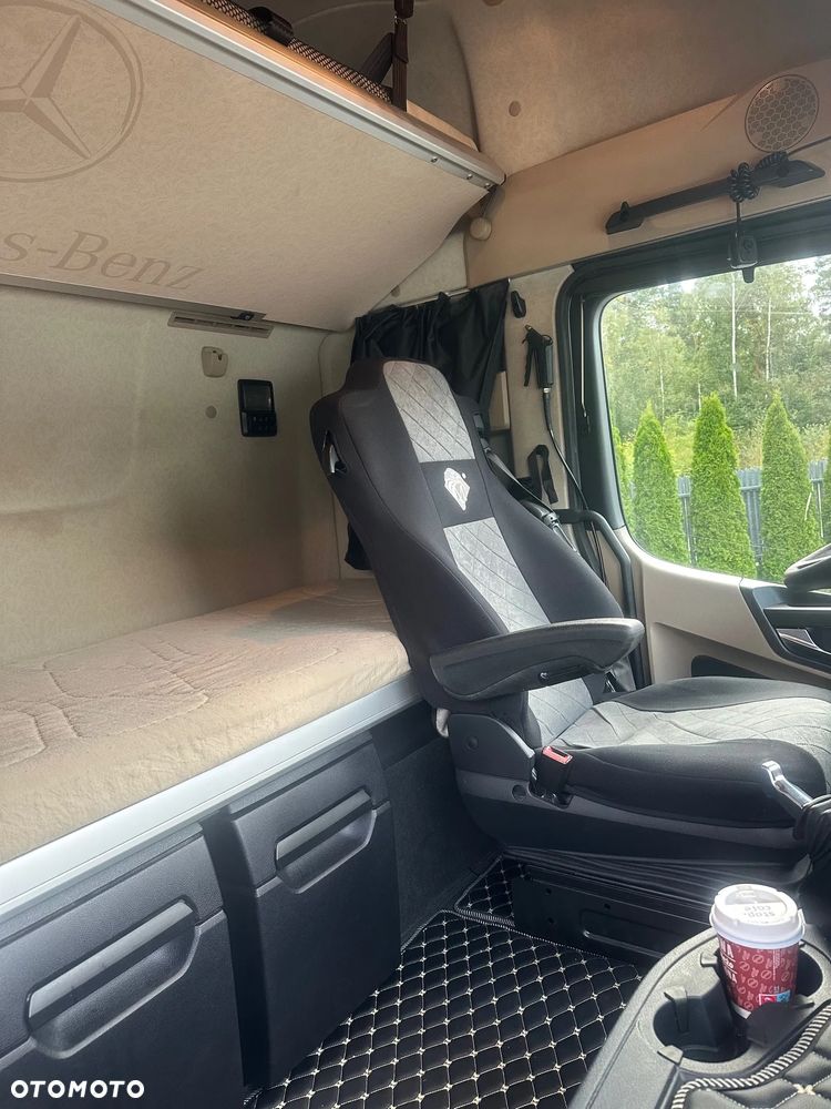 Mercedes-Benz ACTROS - 4