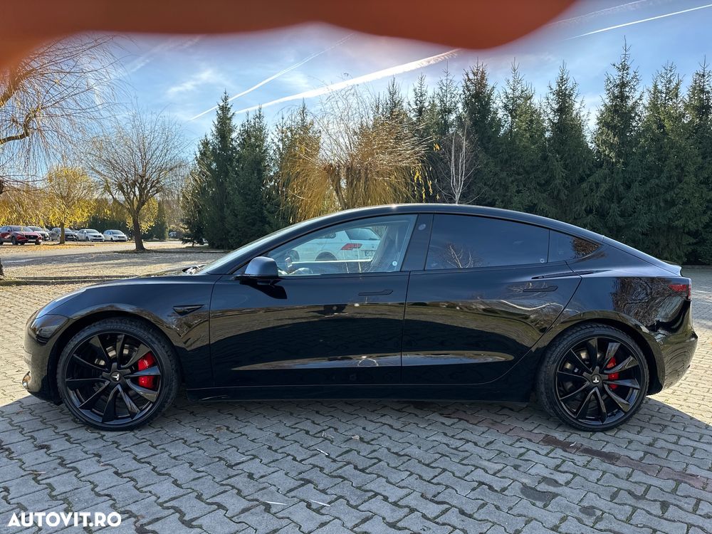 Tesla Model 3 - 14