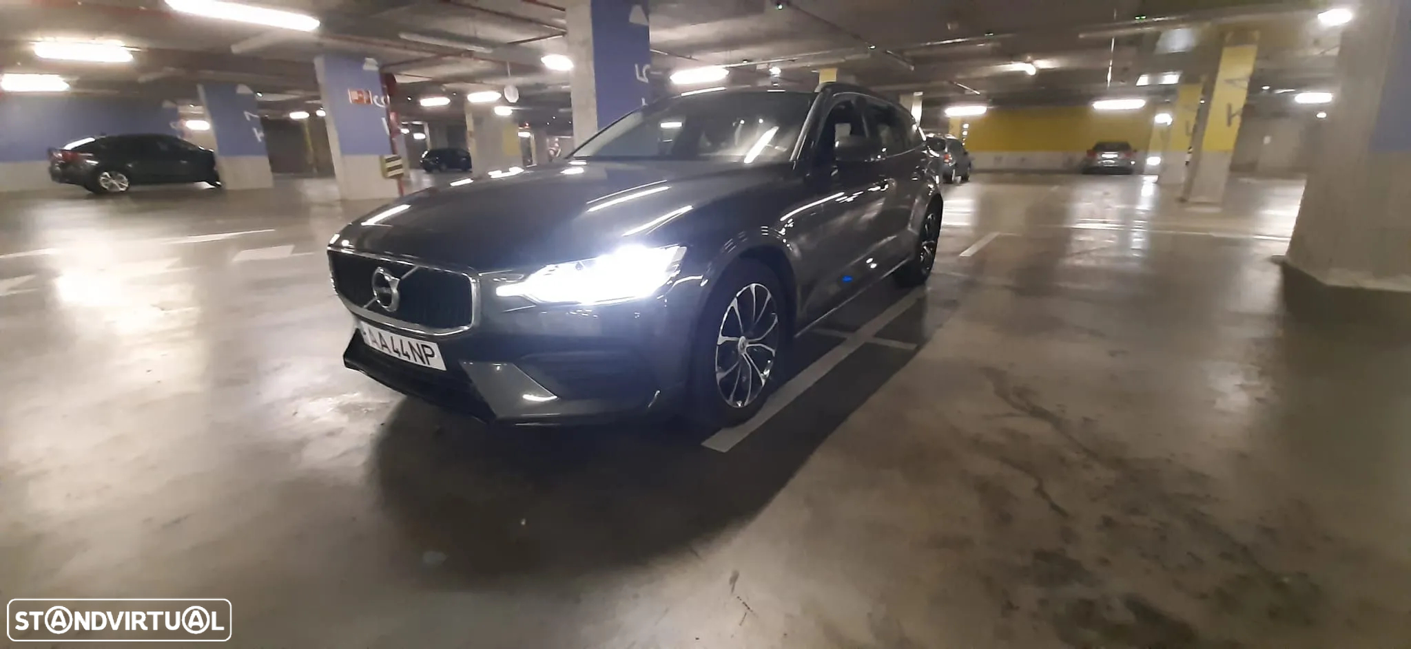 Volvo V60 2.0 D3 Momentum Geartronic - 3
