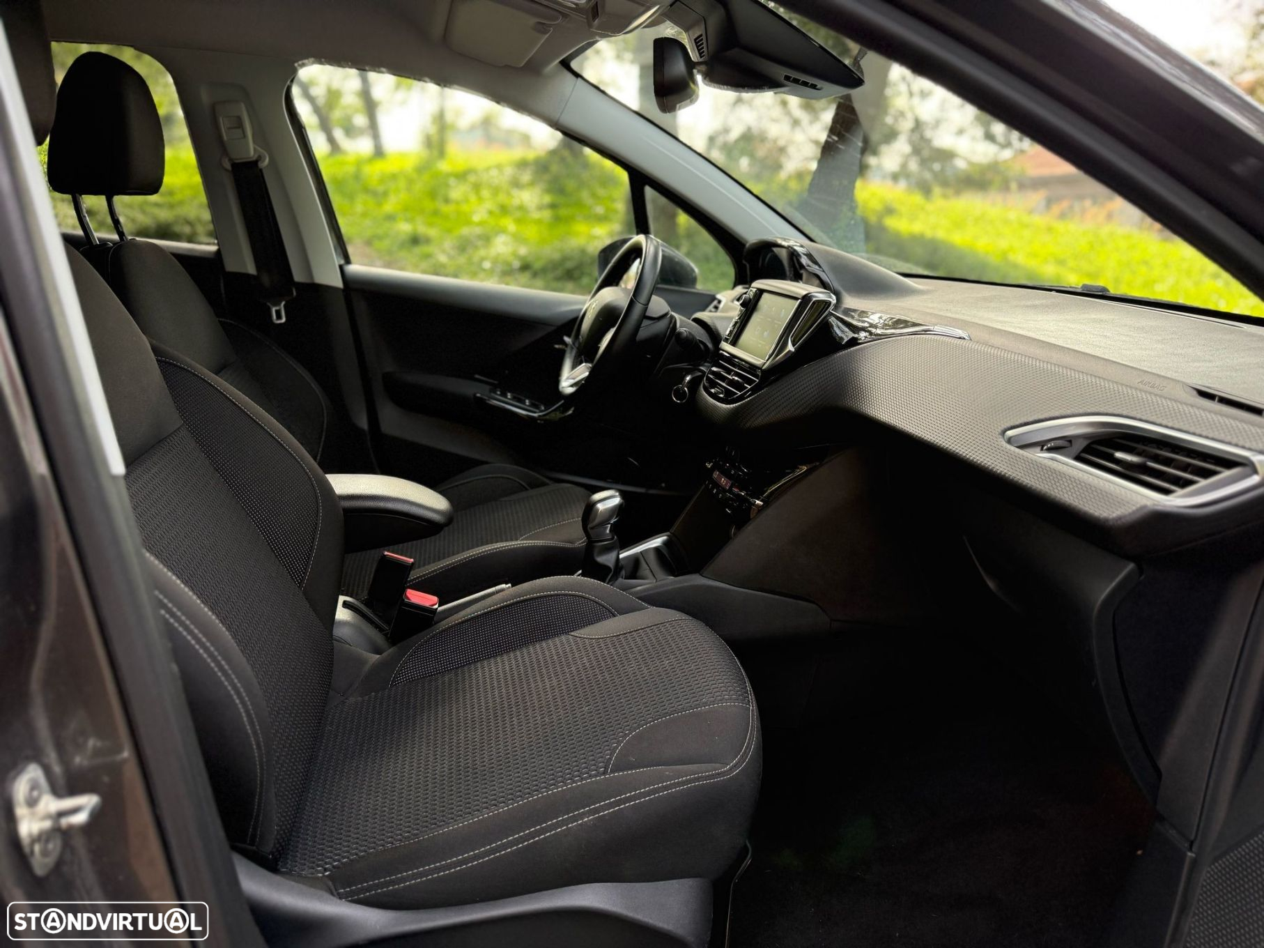 Peugeot 208 PureTech 82 Start & Stop Allure - 18