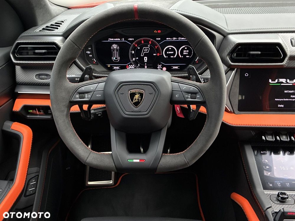 Lamborghini Urus - 13