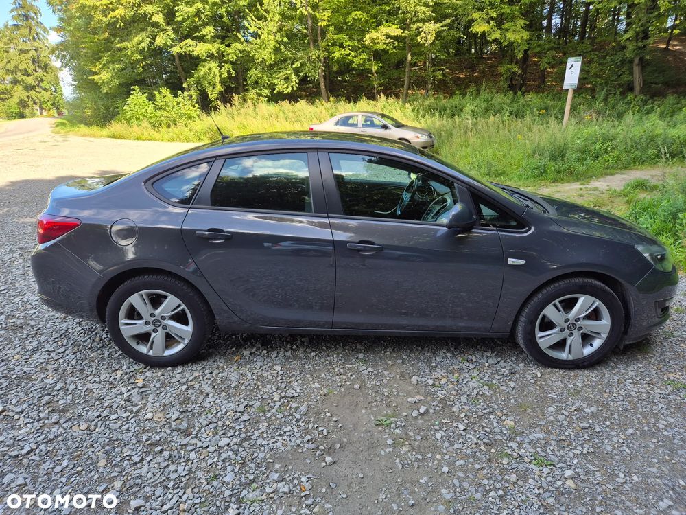 Opel Astra 1.7 CDTI Business - 11