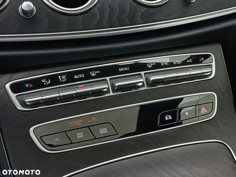 Mercedes-Benz Klasa E - 25