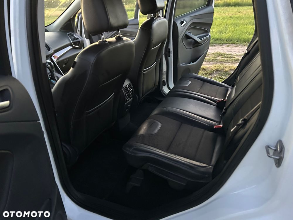 Ford Kuga - 11